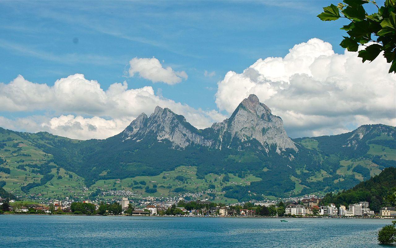 Ferienwohnung Mit Seesicht Brunnen Luaran gambar
